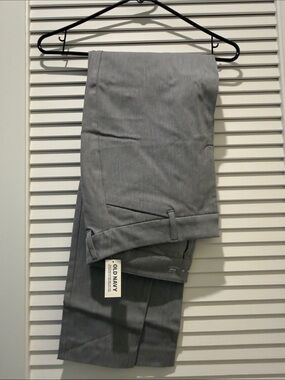 Old Navy Women’s Pixie Work Pant — Light Gray